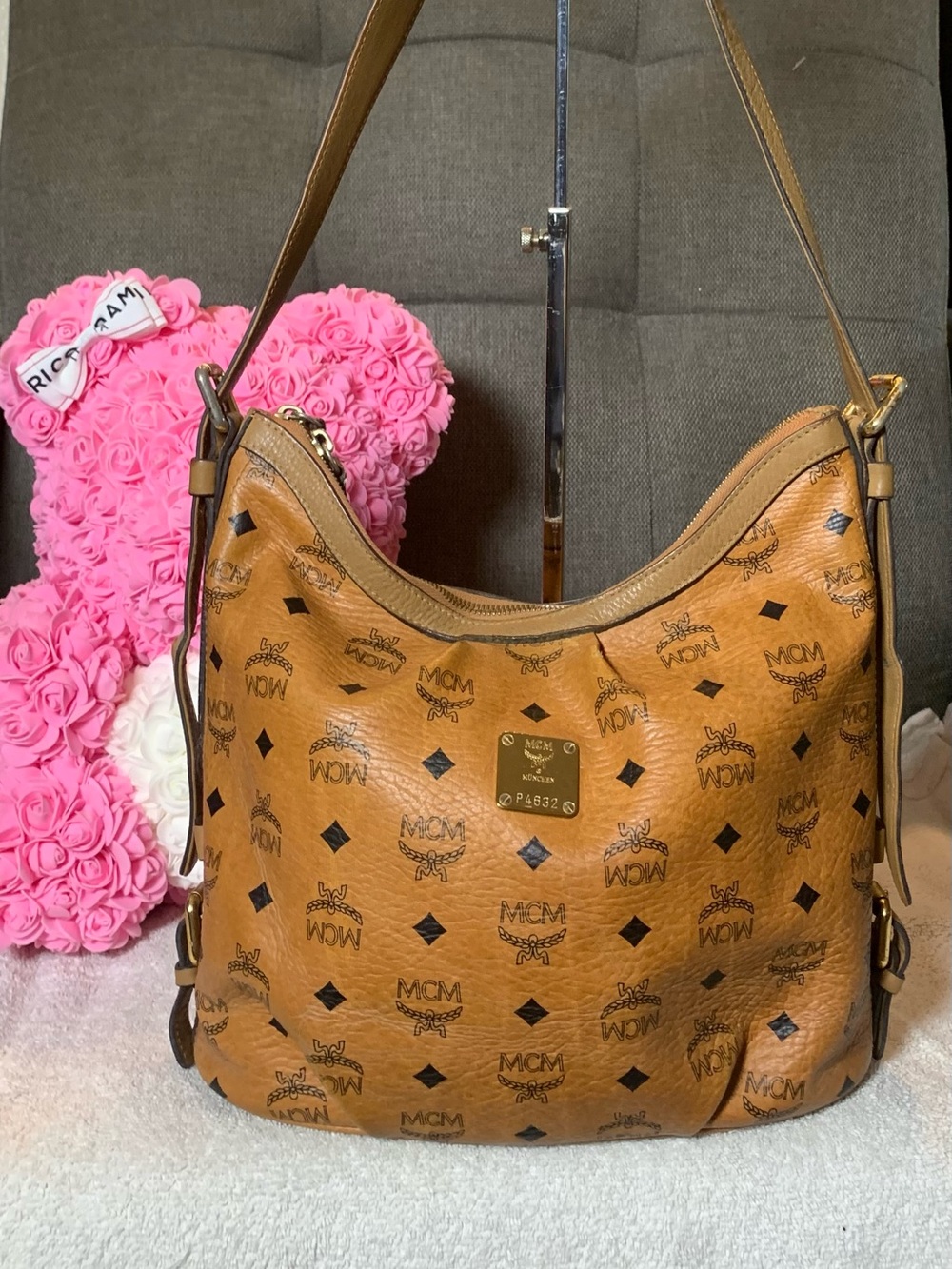 GUC MCM Cognac Visetos Monogram Shoulder Bag